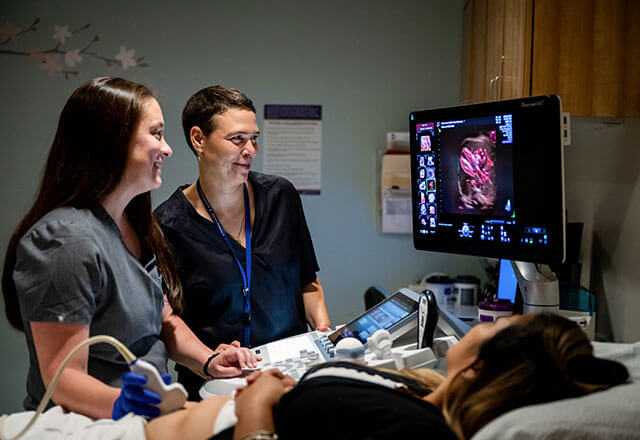 Doctor Rosner and Lindsey look at ultrasound