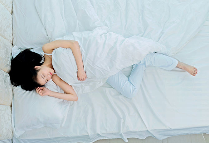 The Benefits of Sleeping on Your Back According to Science