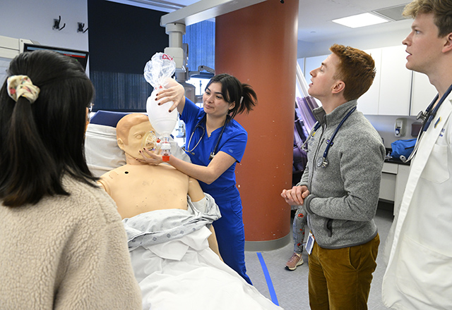 Students working in the SIM lab